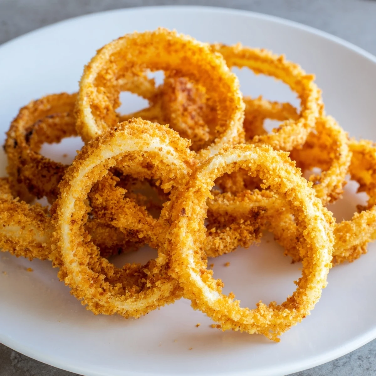Golden crunchy onion rings